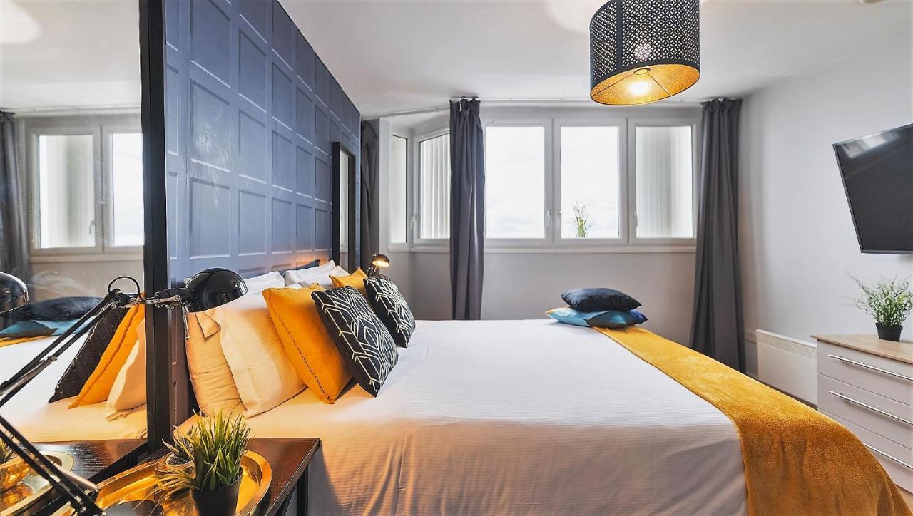Luxury 9Ine Broad Street Apartments, Beautiful City View, Public Parking, Бирмингем Экстерьер фото